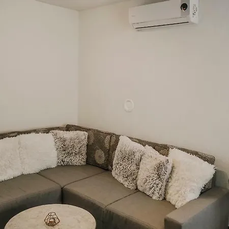 Bacchus Apartment